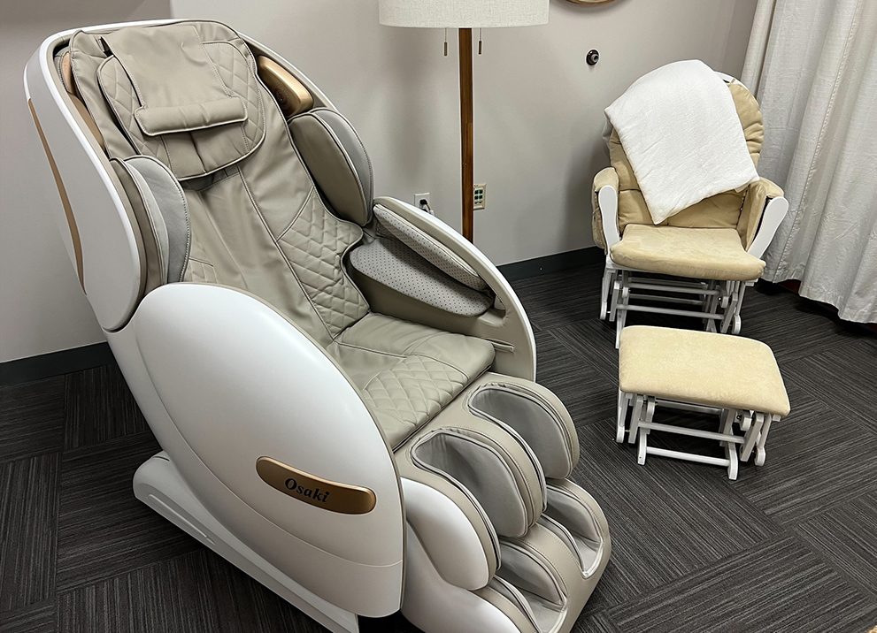  the wellness room massage chair
